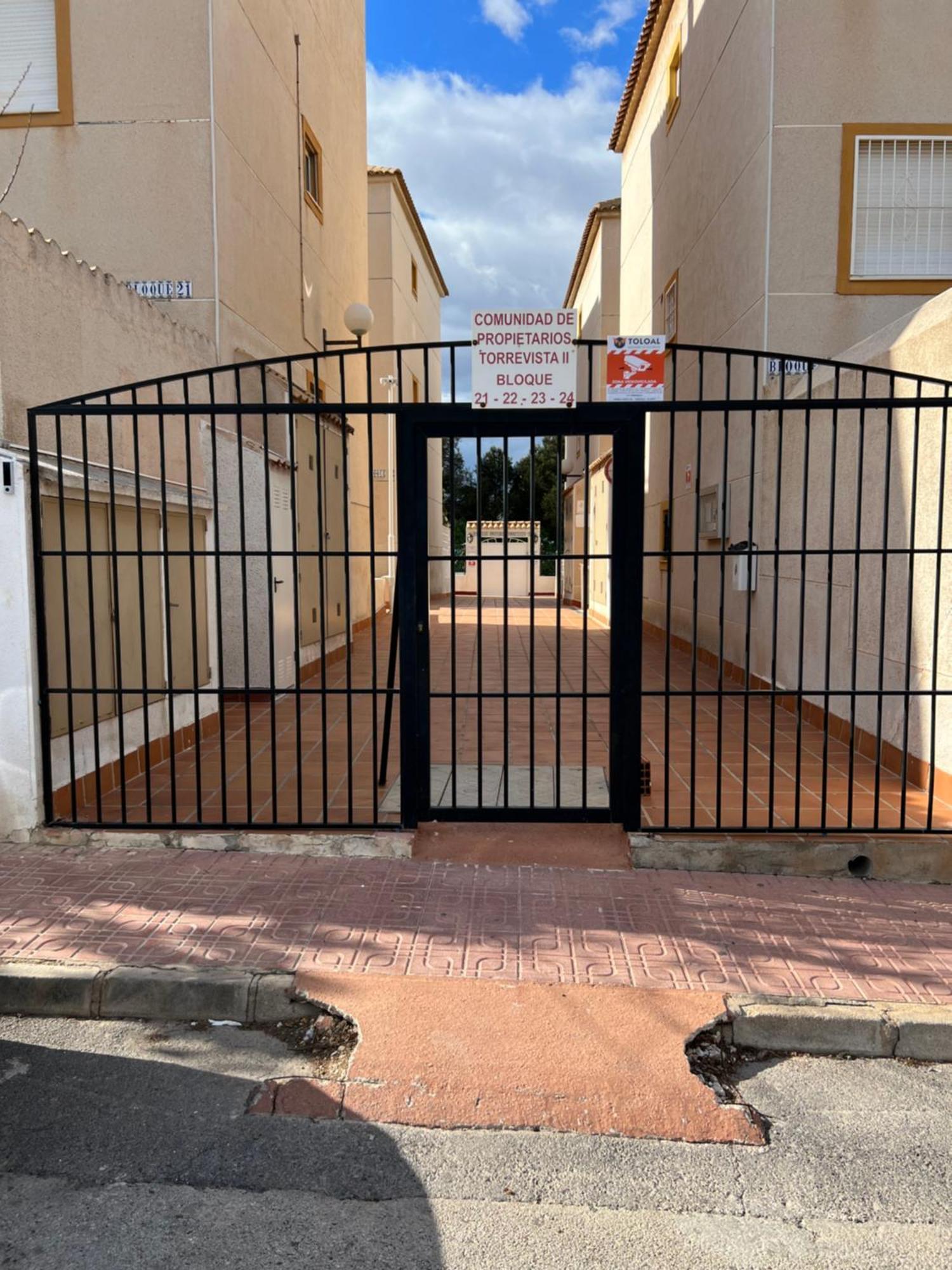 Apartamento Bajo Con Terraza Y Piscina トレビエハ エクステリア 写真
